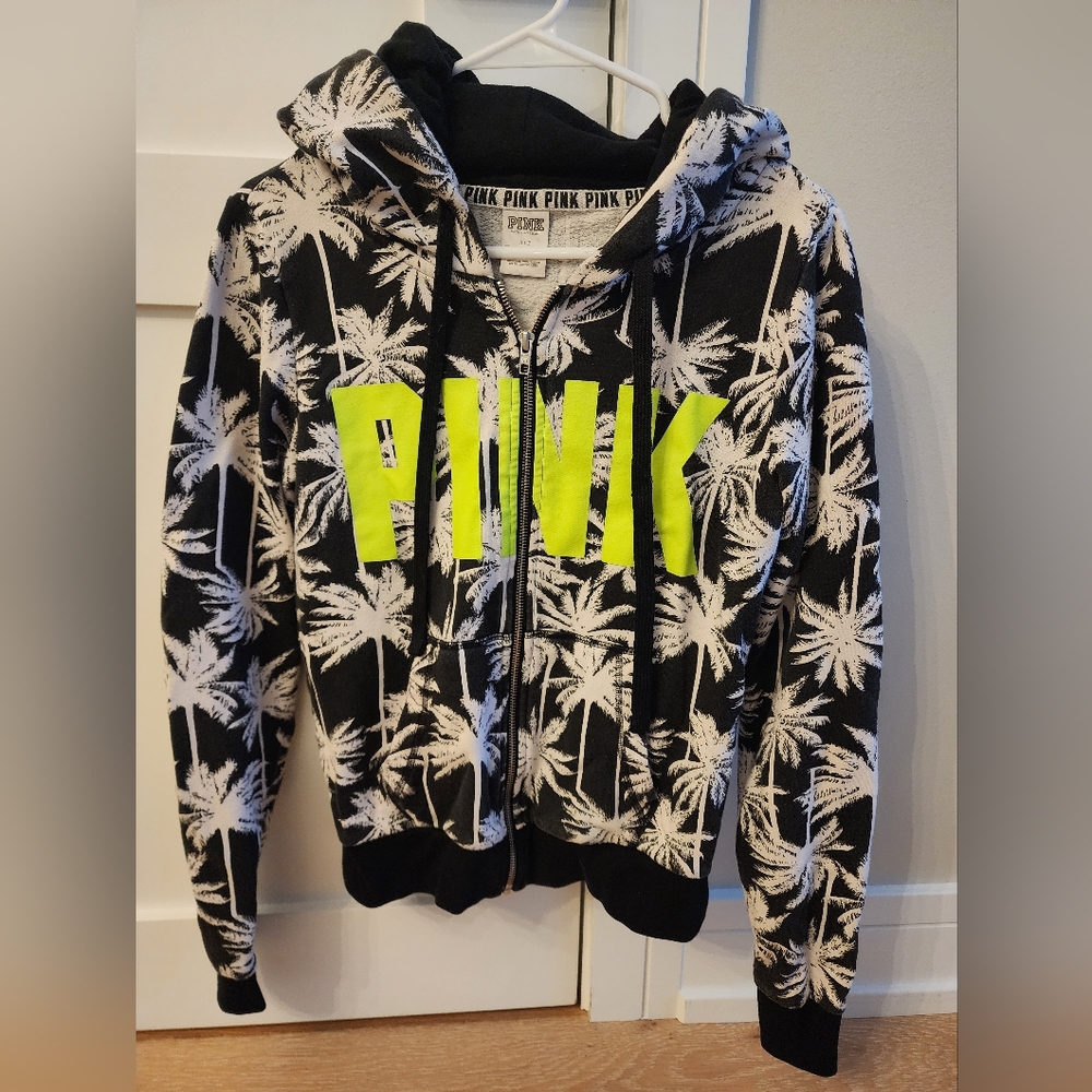 PINK Victoria's Secret Zip-up Hoodie with Black and White Palm Design Sz S